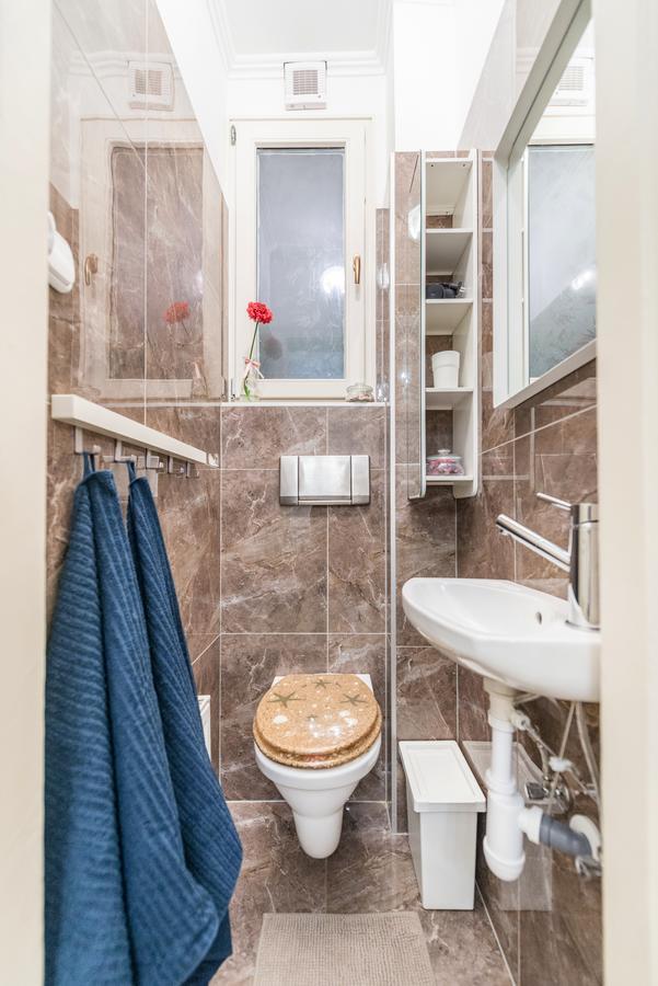 Family And Friends Apartment Будапеща Екстериор снимка