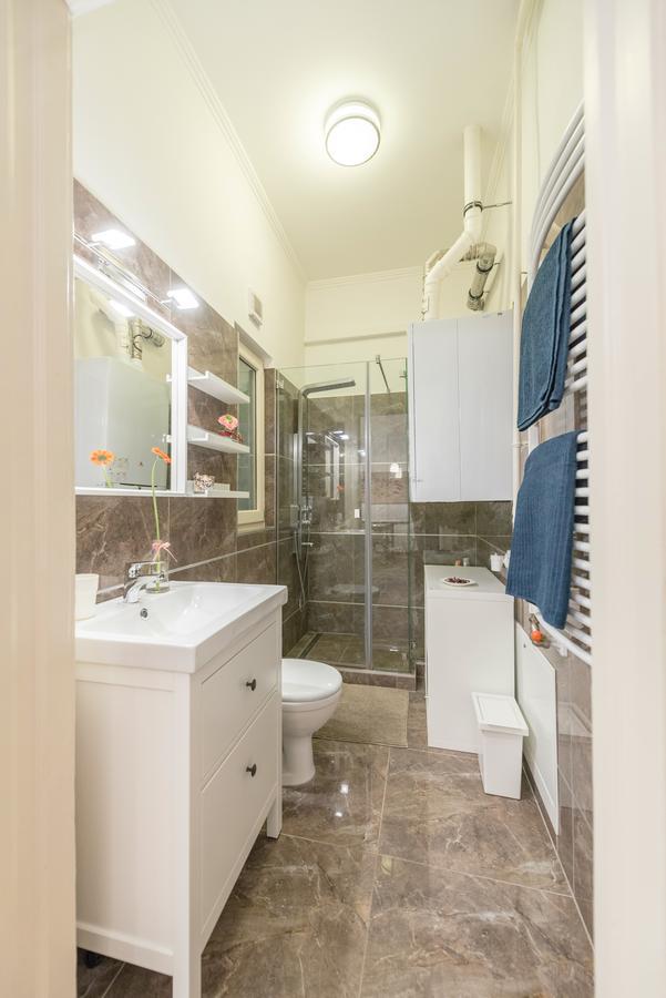 Family And Friends Apartment Будапеща Екстериор снимка